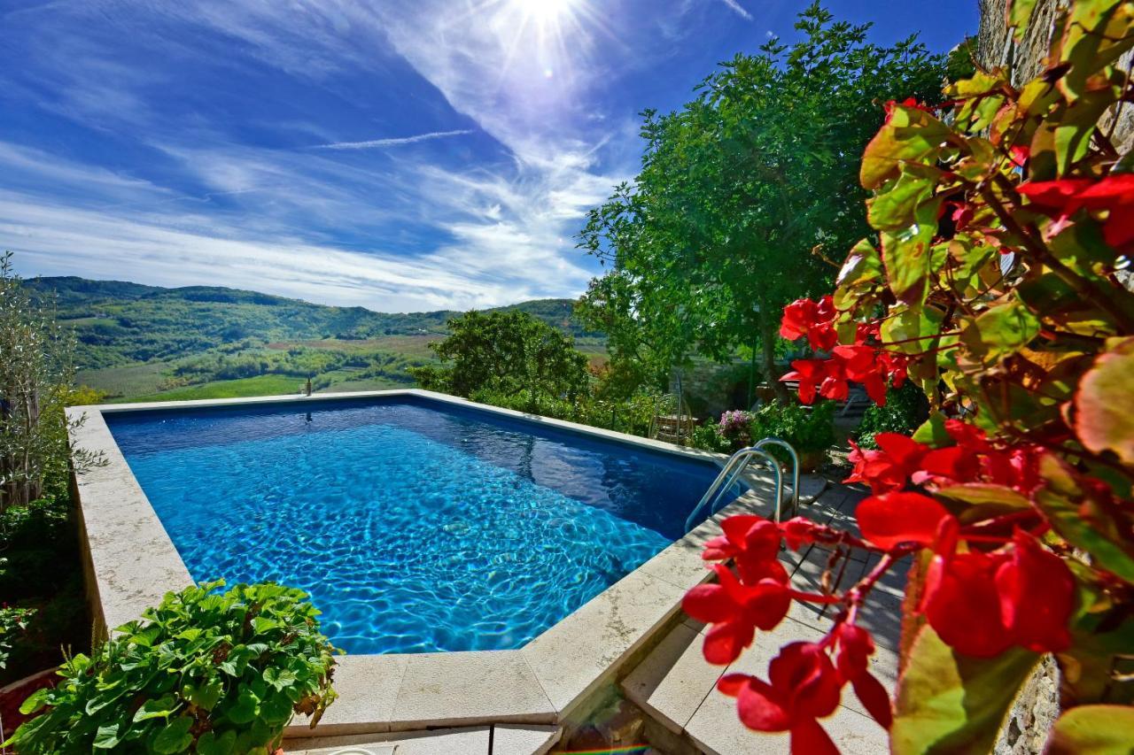 Villa Fragola Motovun Exterior photo